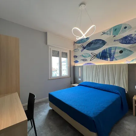 Ideal Con Piscine E Animazione Alba D Oro Estate Lejlighed Gatteo a Mare
