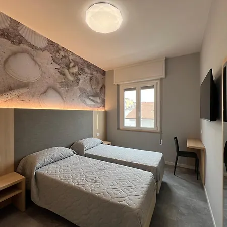 Ideal Con Piscine E Animazione Alba D Oro Estate شقة غاتيو أ ماري